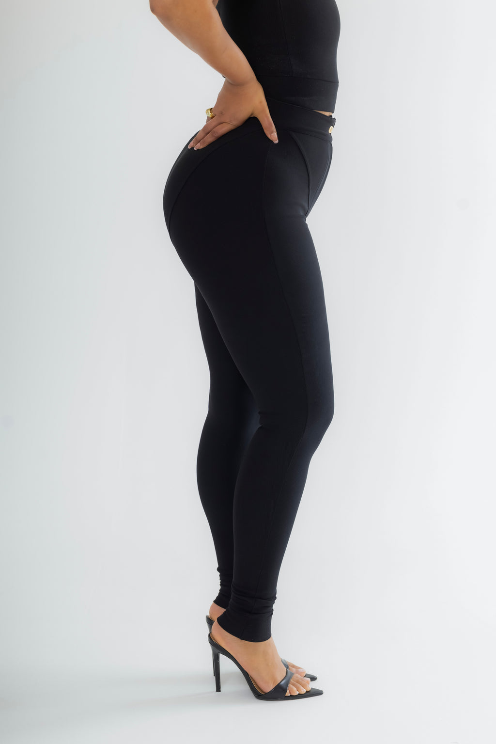 AC Signature Contour Pant